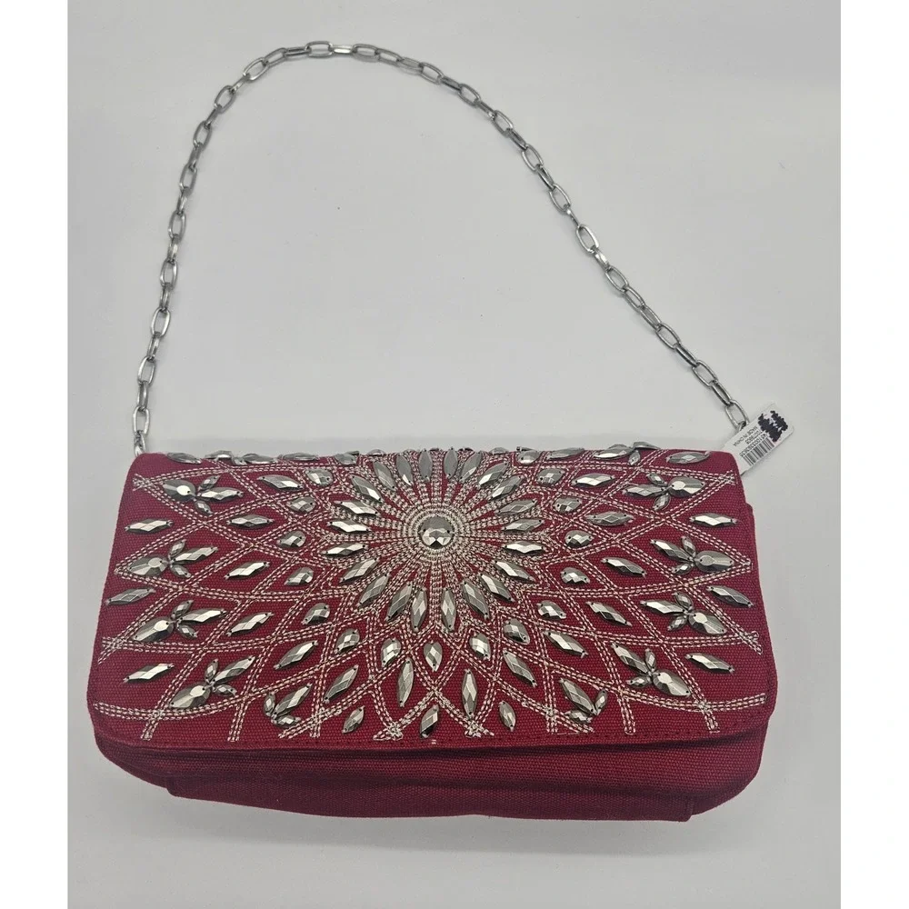 WHITE HOUSE BLACK MARKET Red Starburst Clutch Purse‎ NWT